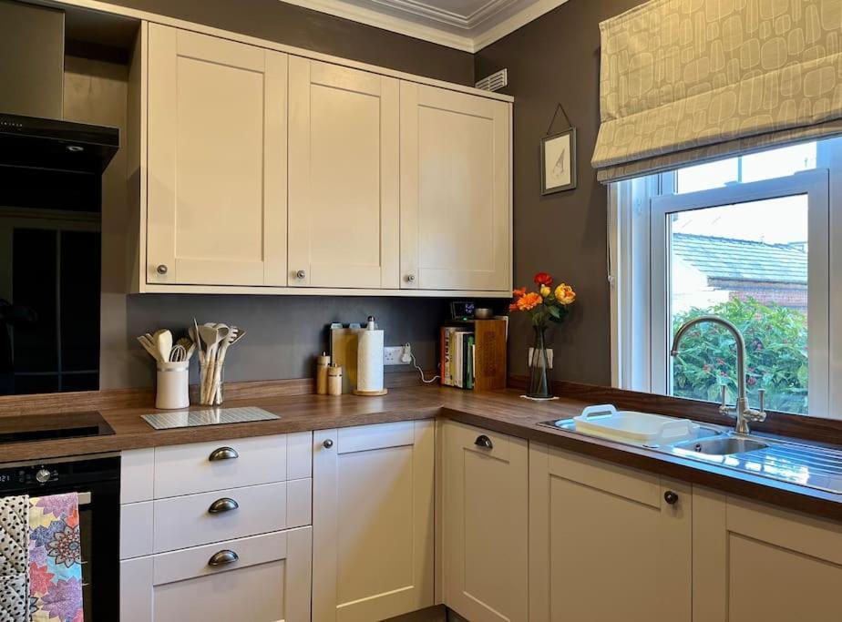 The Lytham Cottage Lytham St Annes Εξωτερικό φωτογραφία